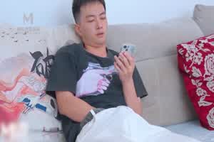 麻豆传媒 莫雪雪 空降女友一日体验  背景图片