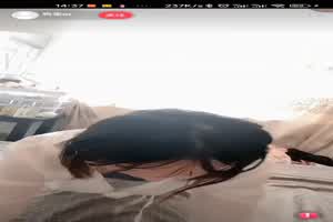 抖音快手走光系列-小姐姐真大胆两个奶子一起露  背景图片