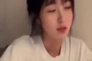 网吧事件，抖音网红不雅视频百度可查  背景图片