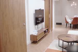 jvid 组长我全都要了！超级欲女二选一！情色双飞姐妹  背景图片