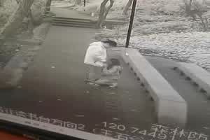 门事件 苏州 王石谷纪念馆 情侣打炮流出  背景图片