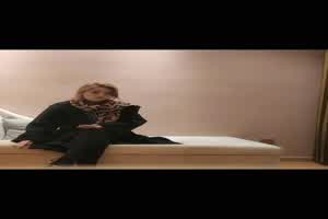 绝美身材小姐姐，被多姿势玩弄3  背景图片