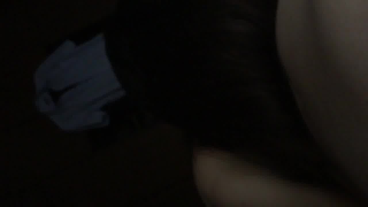  漂亮护士妹纸被情人迷晕群p轮操内射+出租房做爱私拍流出 的剧照10