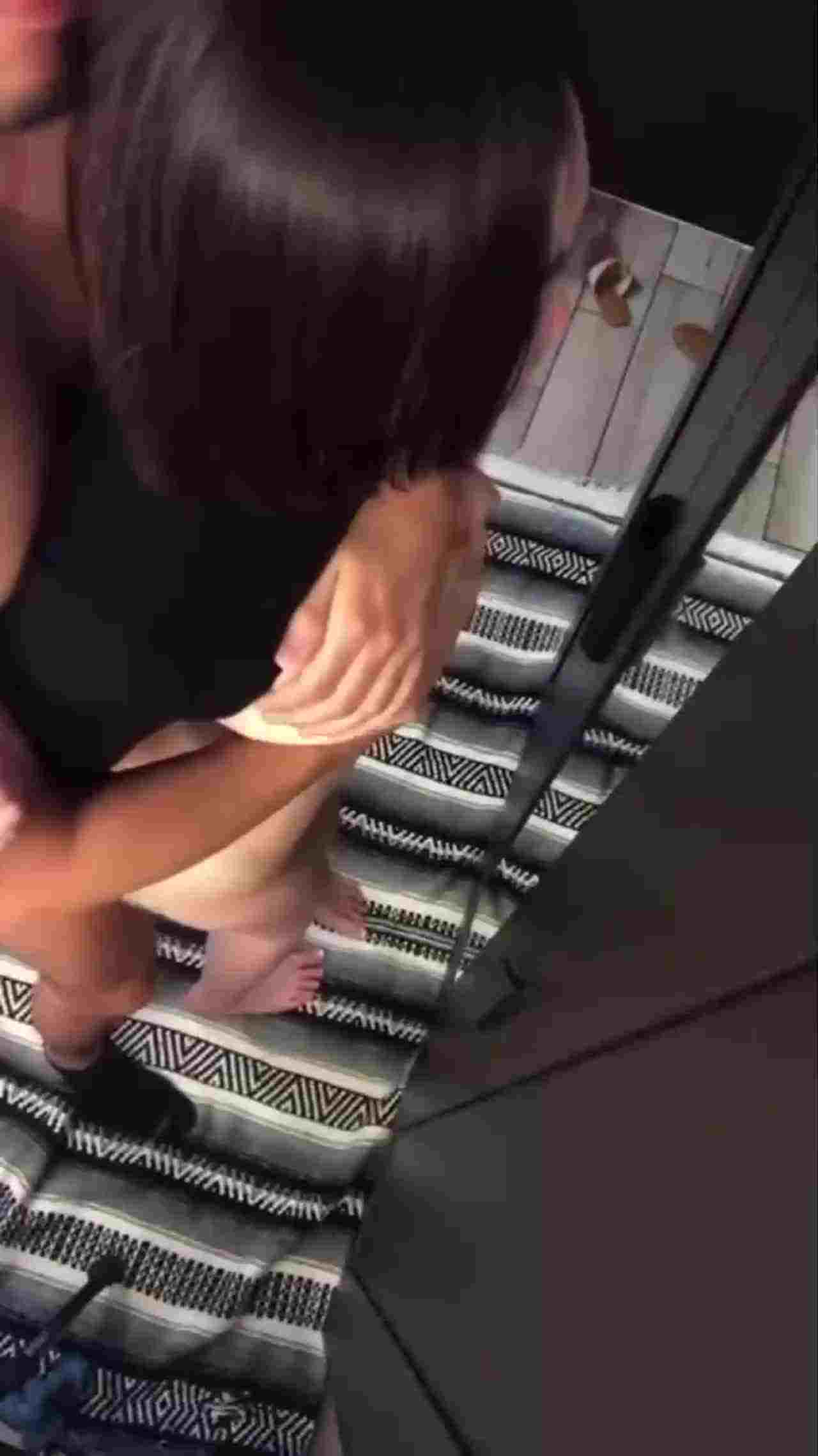  淫荡巨乳骚女 约炮友在家直接开操_站立后入猛烈抽插_销魂淫叫 的剧照6