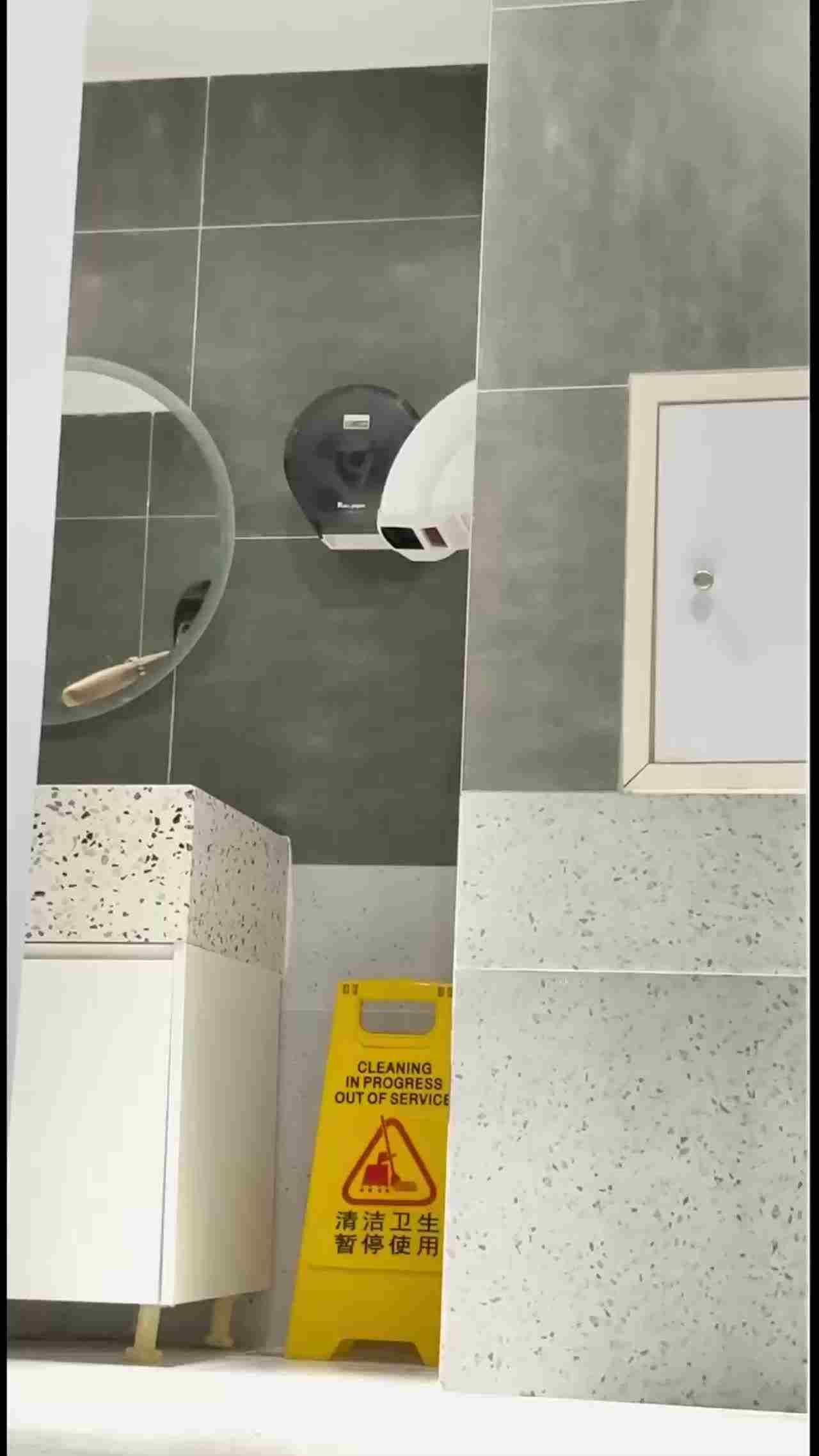  极品颜值长发小仙女_美人胚子配美逼多角度拍她_撸管极品对象 的剧照7