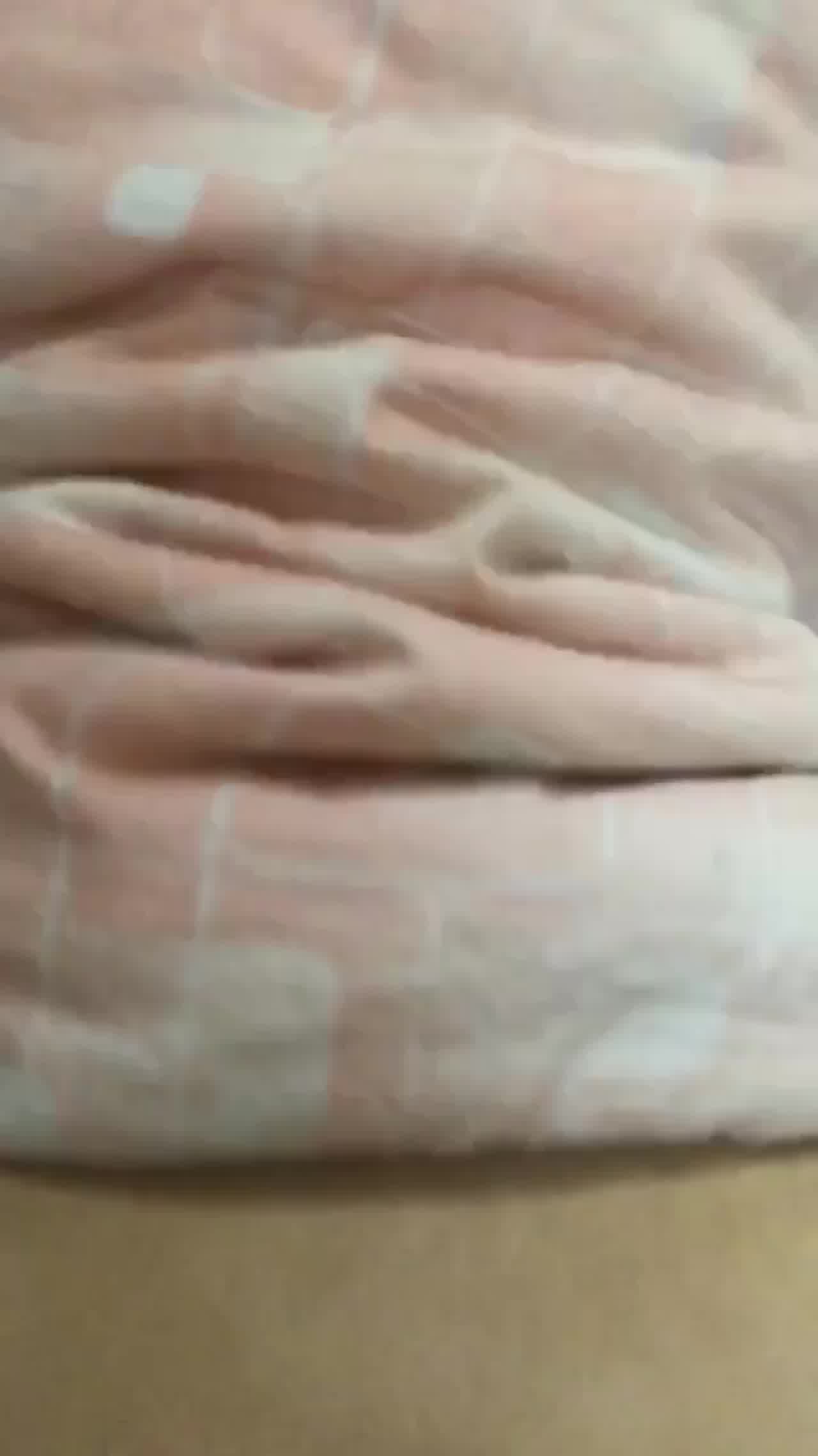  后入大屁股女友，叫声真的好听 接受交换 的剧照6