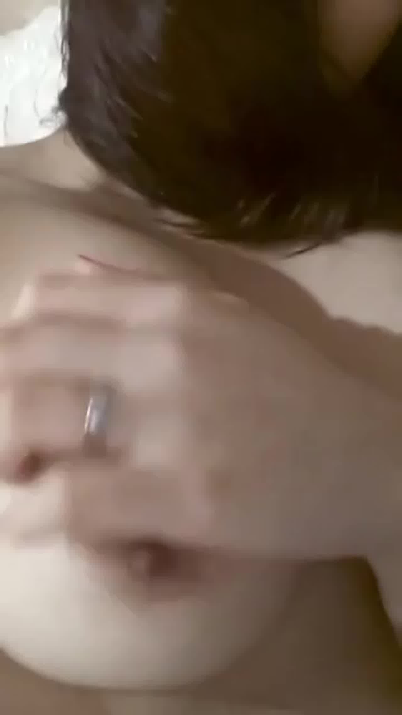  咪咪真的很大，要看我的咪咪吗 的剧照10