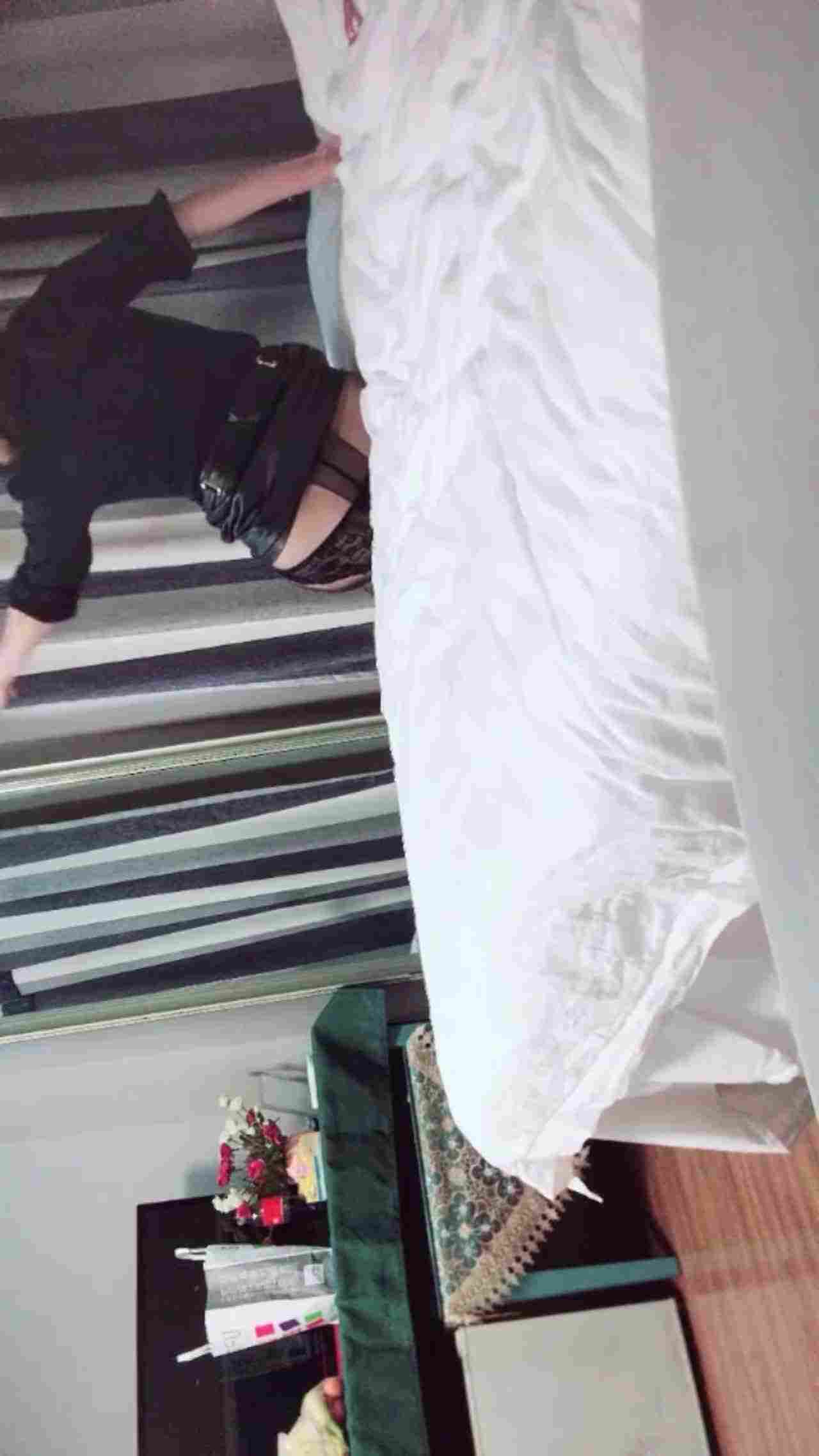  大长腿气质阿姨 酒店约炮小伙 的剧照7