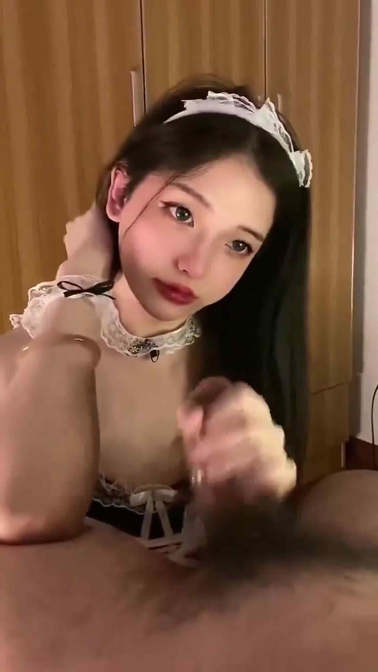  笑起来象是我班上的校花 的剧照3