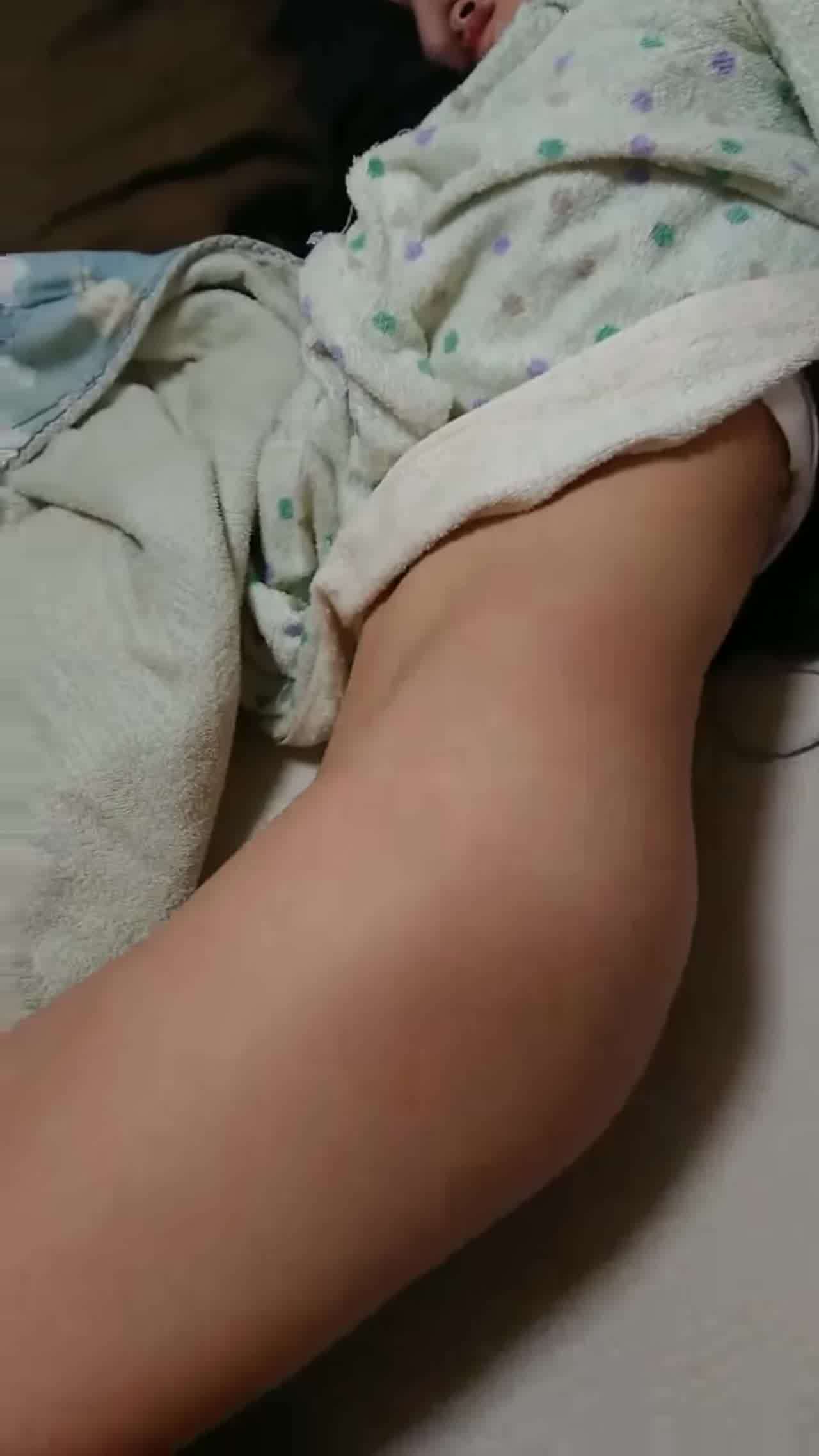  幼女萝莉的美丽胴体 的剧照8