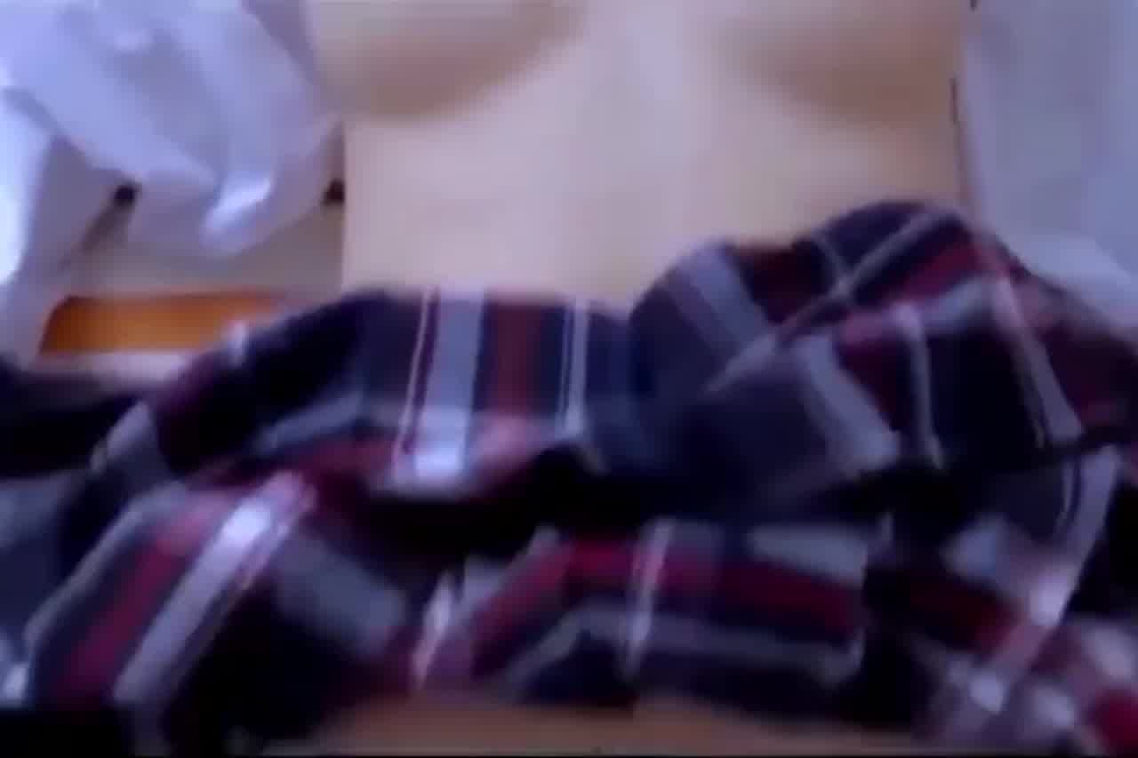  水多穴粉的萝莉小师妹发育超好 的剧照5