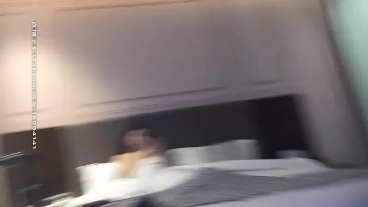  探花精选系列 长腿气质外围女 脱衣熟练 骑脸舔逼口交 的剧照4